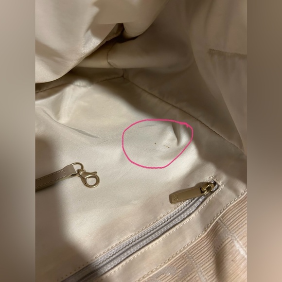 Chanel Tote in Beige. Authentic and pre-owned. Low price!!! - Picture 7 of 7